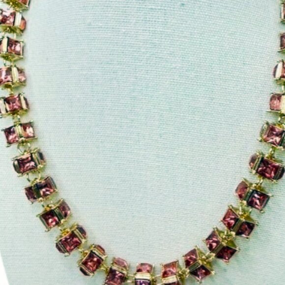 Christian Siriano Mauve Crystal Statement Necklace NWT - Picture 7 of 7